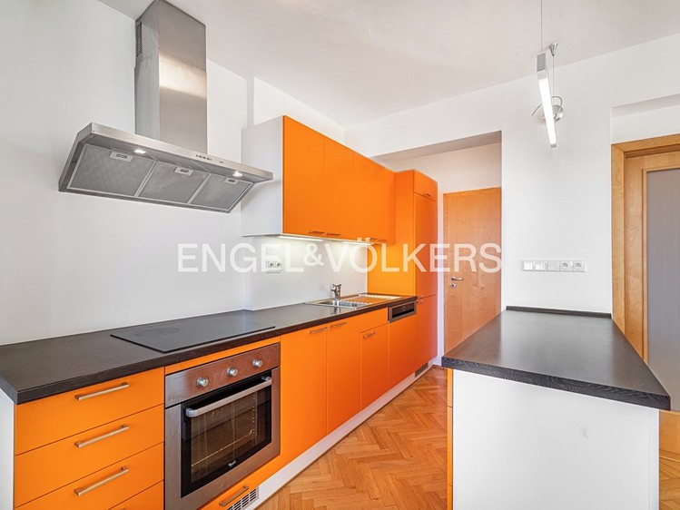 Pronájem bytu 2+kk 57 m² - foto 4
