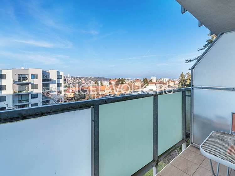 Pronájem bytu 2+kk 57 m² - foto 2
