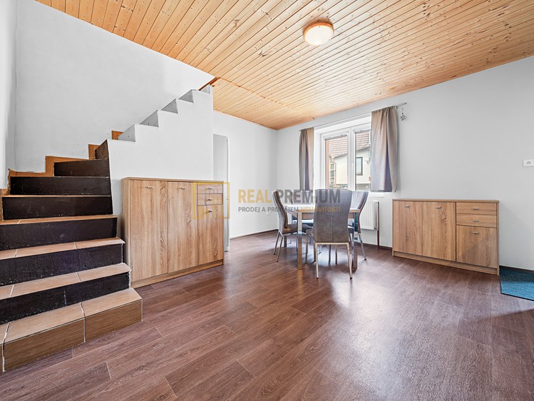 Prodej rodinného domu 78 m², pozemek 83 m² - foto 3