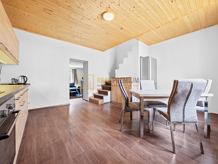 Prodej rodinného domu 78 m², pozemek 83 m² - foto 4