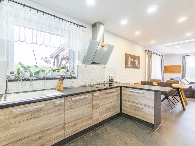 Prodej  rodinného domu 180 m², pozemek 2 181 m² - foto 6