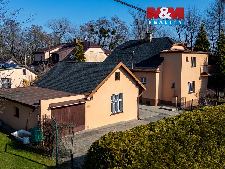 Prodej rodinného domu 150 m², pozemek 1 240 m² - foto 1