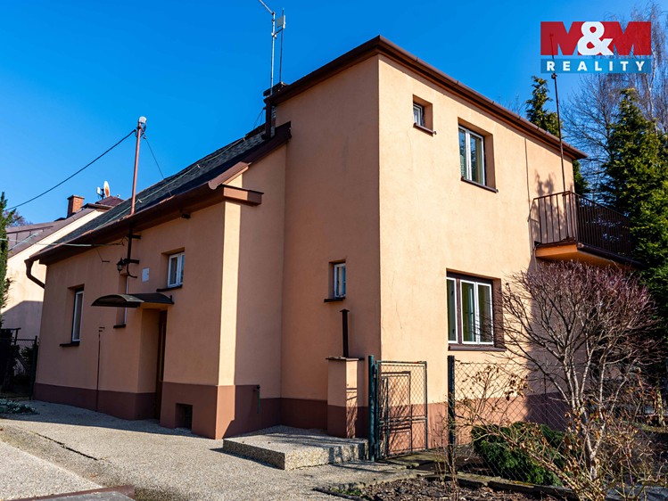 Prodej rodinného domu 150 m², pozemek 1 240 m² - foto 2