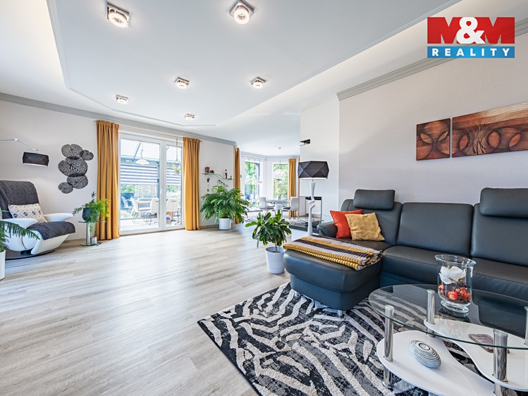 Prodej rodinného domu 190 m², pozemek 1 201 m² - foto 3