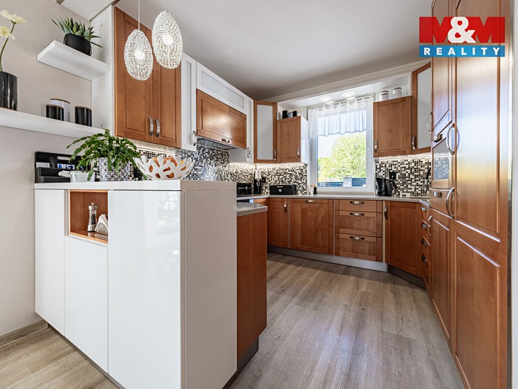 Prodej rodinného domu 190 m², pozemek 1 201 m² - foto 6