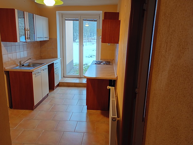 Prodej rodinného domu 161 m², pozemek 1 086 m² - foto 7