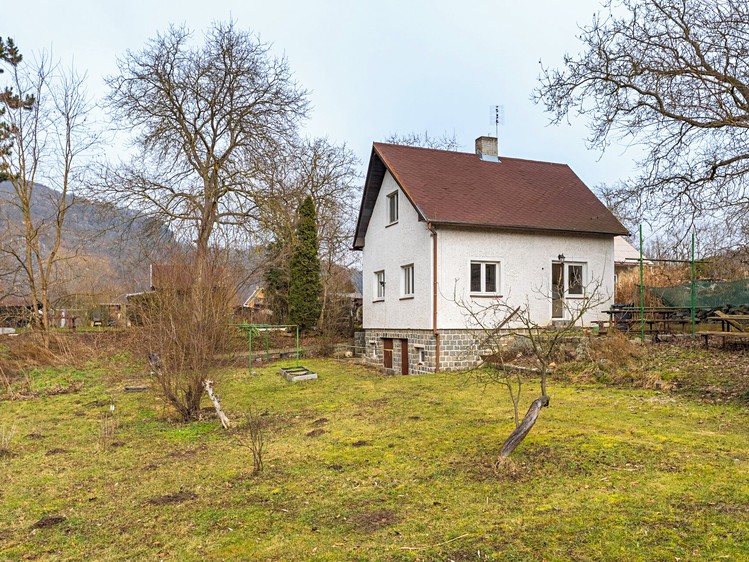 Prodej rodinného domu 80 m², pozemek 1 203 m² - foto 2