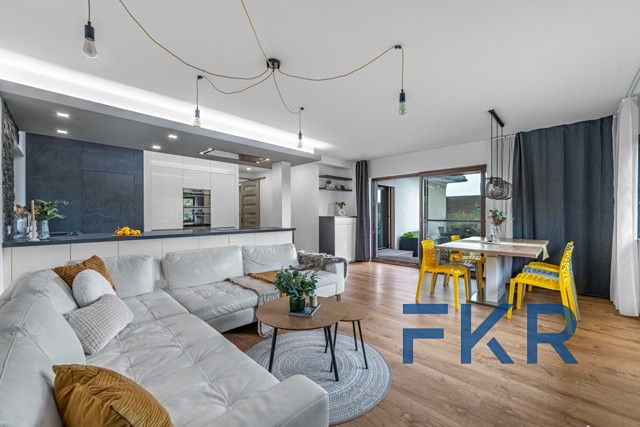 Prodej rodinného domu 114 m², pozemek 1 521 m² - foto 1
