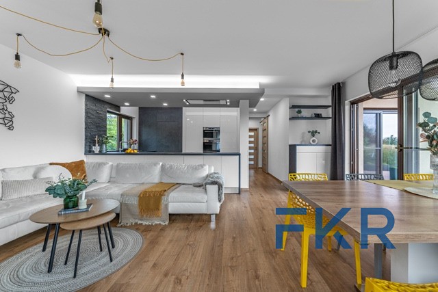 Prodej rodinného domu 114 m², pozemek 1 521 m² - foto 4