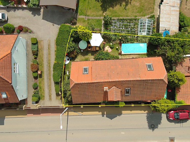 Prodej rodinného domu 140 m², pozemek 306 m² - foto 3