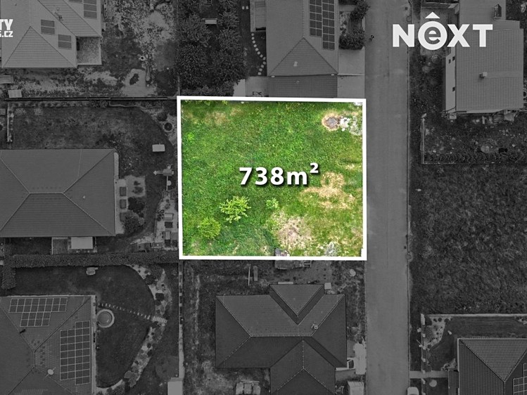 Prodej stavebního pozemku 738 m² - foto 5
