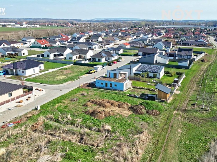 Prodej stavebního pozemku 852 m² - foto 5