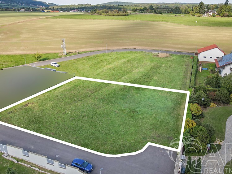 Prodej  stavebního pozemku 1 516 m² - foto 4