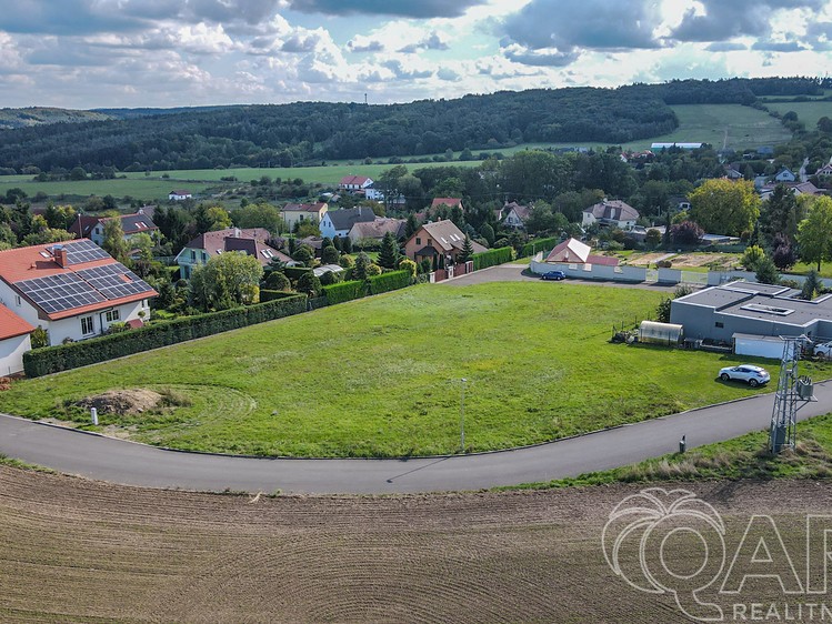 Prodej  stavebního pozemku 1 516 m² - foto 6