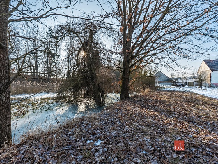 Prodej  stavebního pozemku 1 277 m² - foto 5