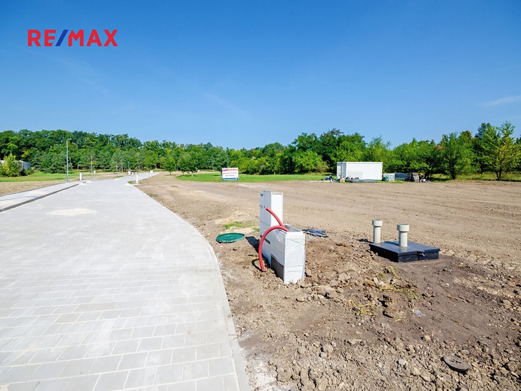 Prodej  stavebního pozemku 1 371 m² - foto 5