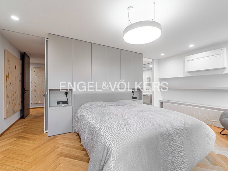 Pronájem bytu 2+kk 87 m² - foto 8