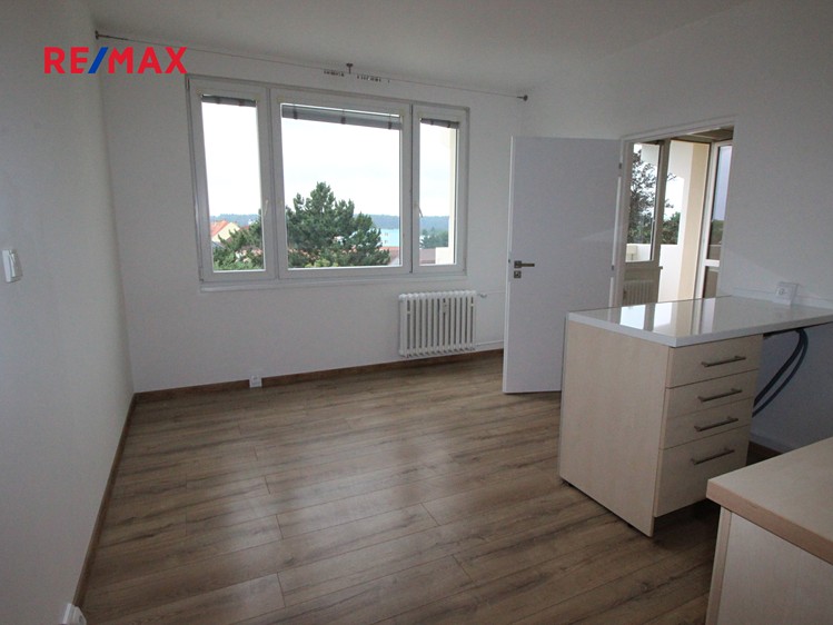 Pronájem bytu 1+1 36 m² - foto 3