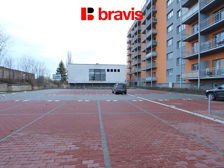 Pronájem garážového stání 16 m² - foto 2