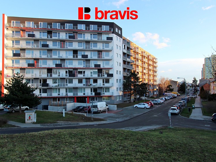 Pronájem garážového stání 16 m² - foto 4