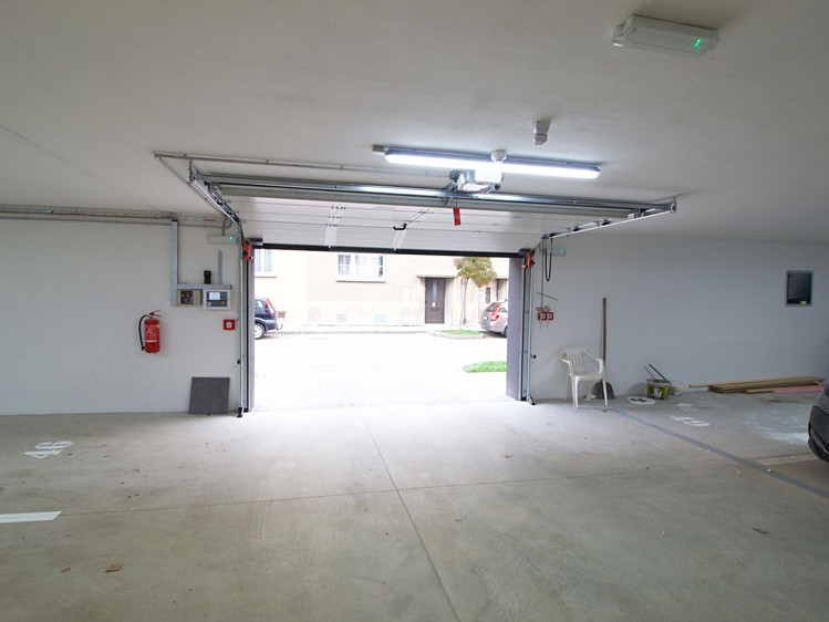 Pronájem garáže 15 m² - foto 2