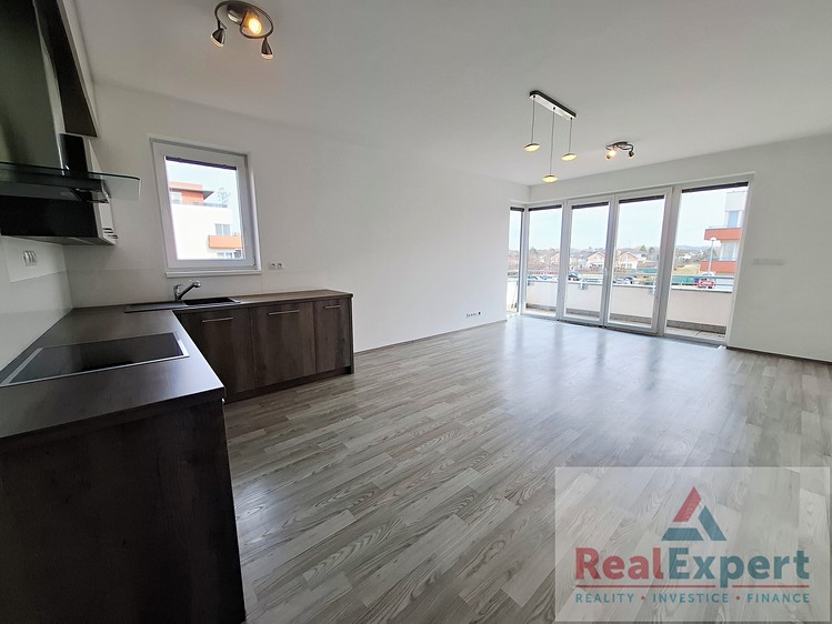 Prodej bytu 2+kk 68 m² (Jednopodlažní) - foto 3