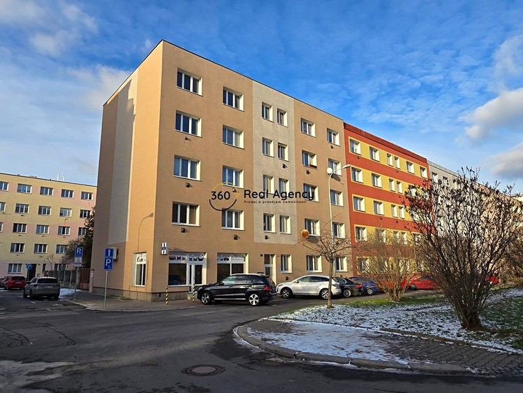 Pronájem bytu 2+kk 52 m² (Jednopodlažní) - foto 2