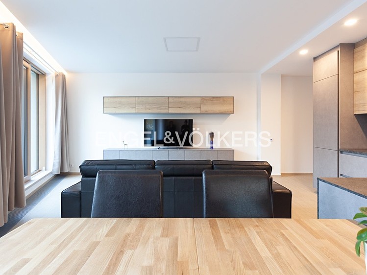 Pronájem bytu 3+kk 79 m² - foto 4