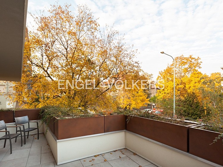 Pronájem bytu 3+kk 79 m² - foto 3