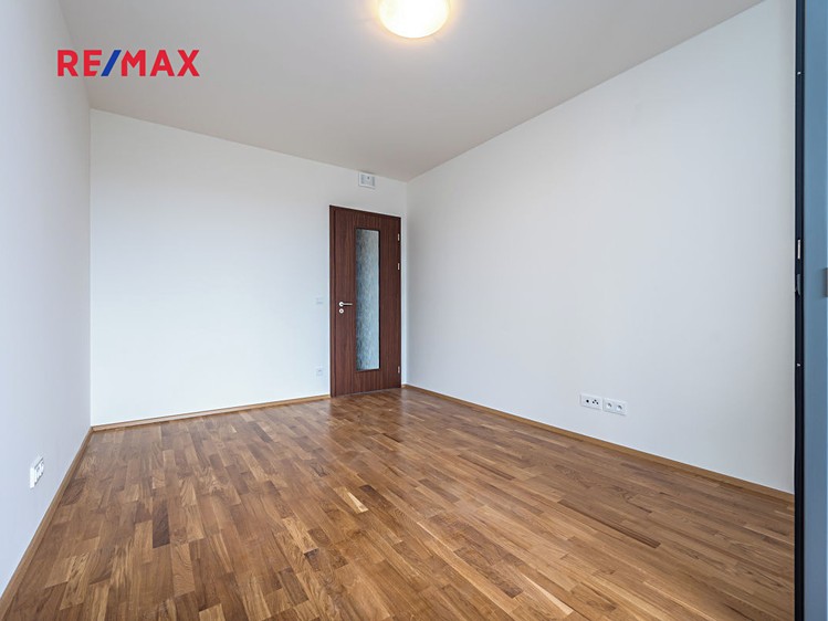 Pronájem bytu 2+kk 56 m² - foto 6