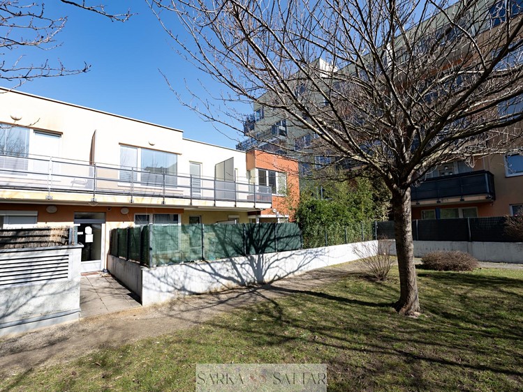 Pronájem bytu 3+kk 79 m² - foto 3