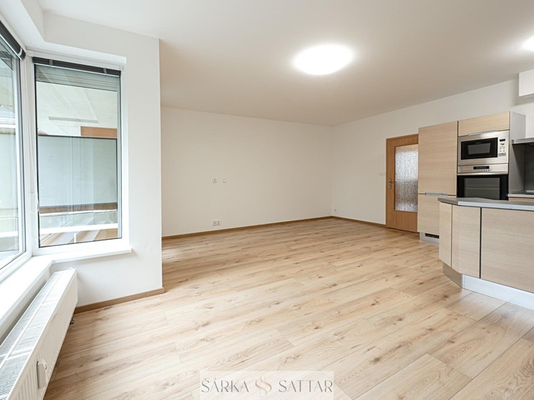 Pronájem bytu 3+kk 79 m² - foto 5