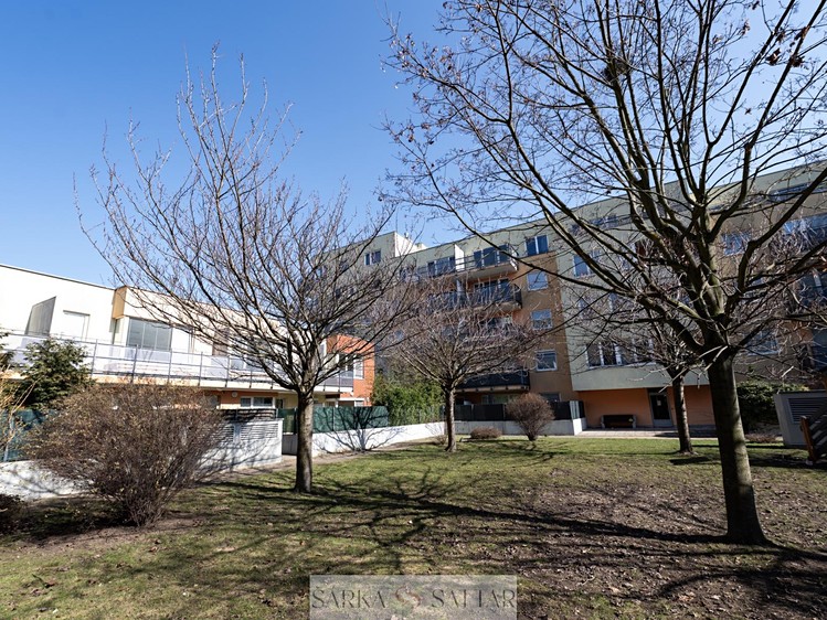 Pronájem bytu 3+kk 79 m² - foto 8