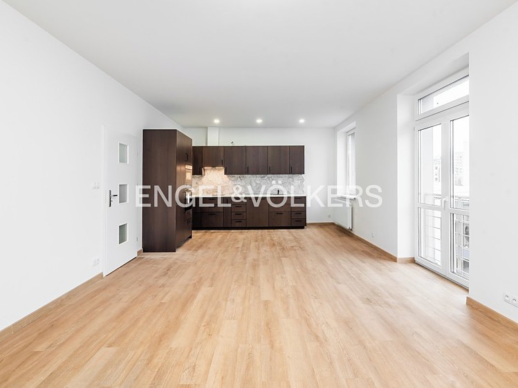 Pronájem bytu 3+kk 98 m² - foto 1
