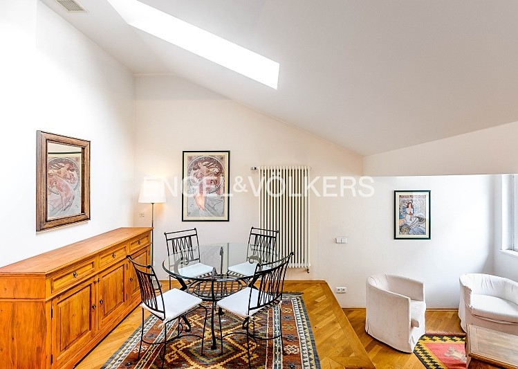 Pronájem bytu 3+kk 96 m² (Mezonet) - foto 1