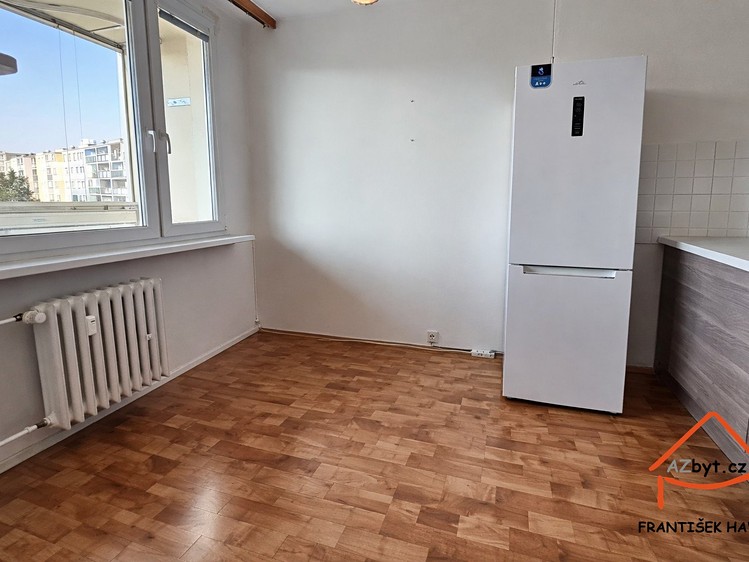 Pronájem bytu 3+1 68 m² - foto 2