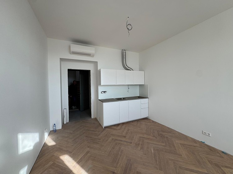 Pronájem bytu 1+kk 26 m² - foto 3