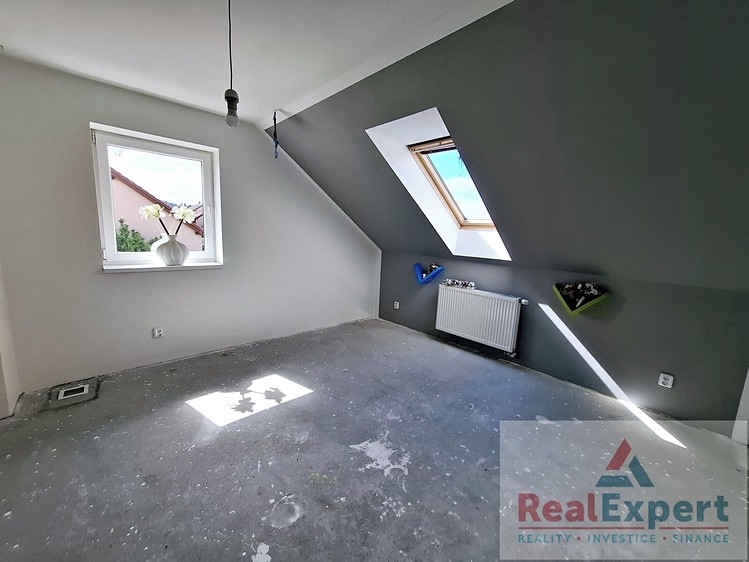 Prodej rodinného domu 149 m², pozemek 427 m² - foto 7