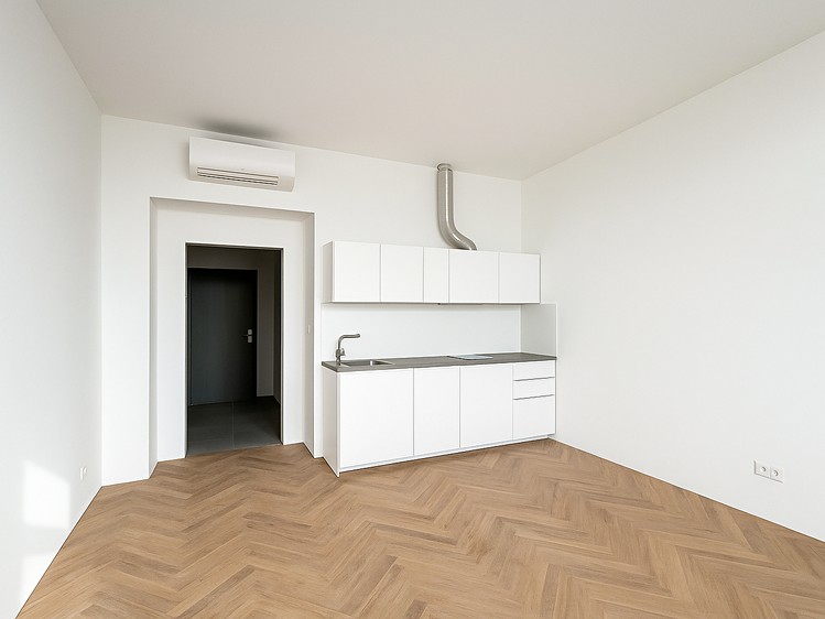 Pronájem bytu 1+kk 27 m² (Jednopodlažní) - foto 2