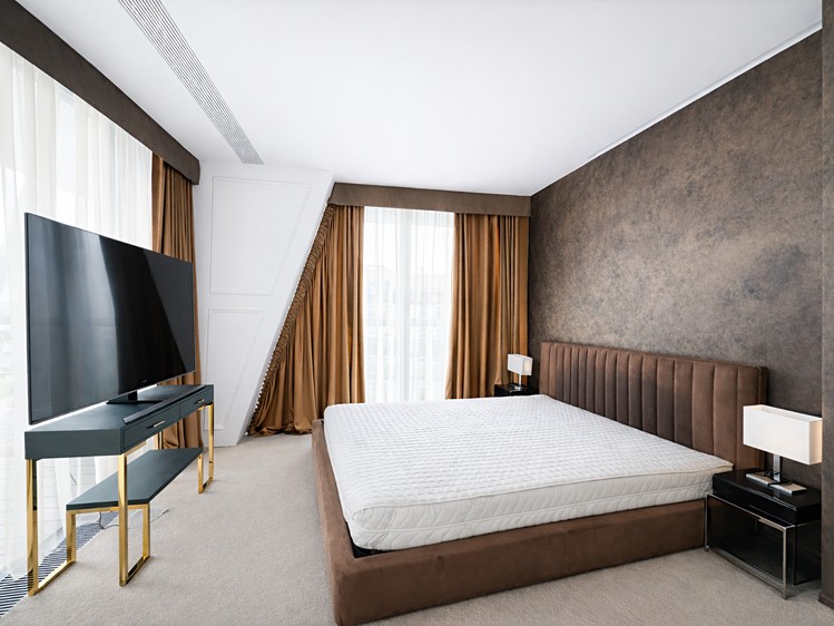 Pronájem bytu 4+kk 141 m² - foto 4