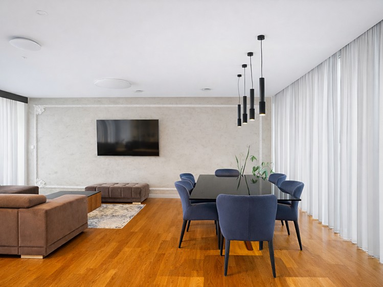 Pronájem bytu 4+kk 141 m² - foto 6