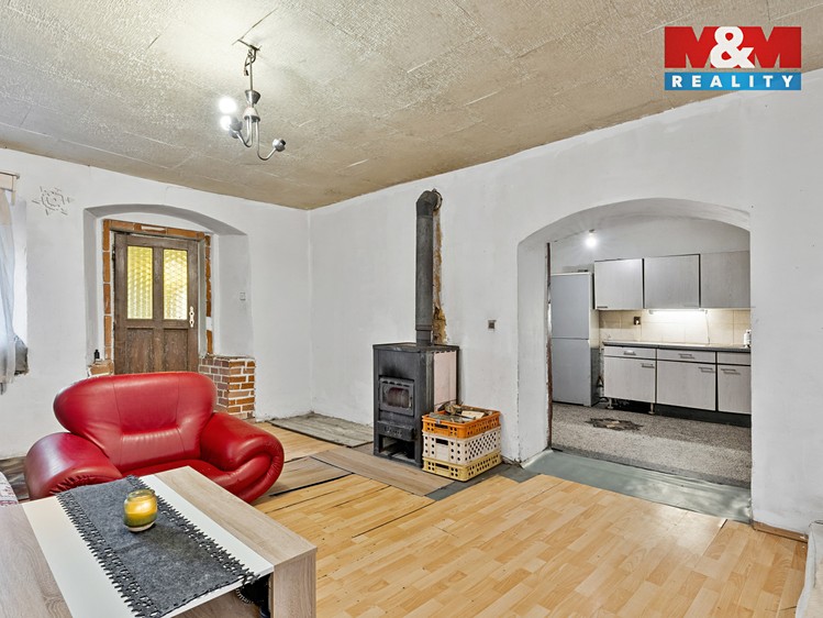 Prodej rodinného domu 242 m², pozemek 127 m² - foto 5