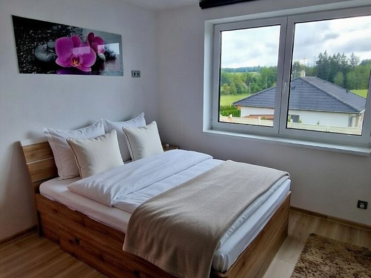 Prodej rodinného domu 185 m², pozemek 1 100 m² - foto 8
