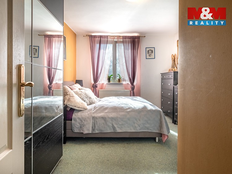 Prodej  rodinného domu 295 m², pozemek 179 m² - foto 8