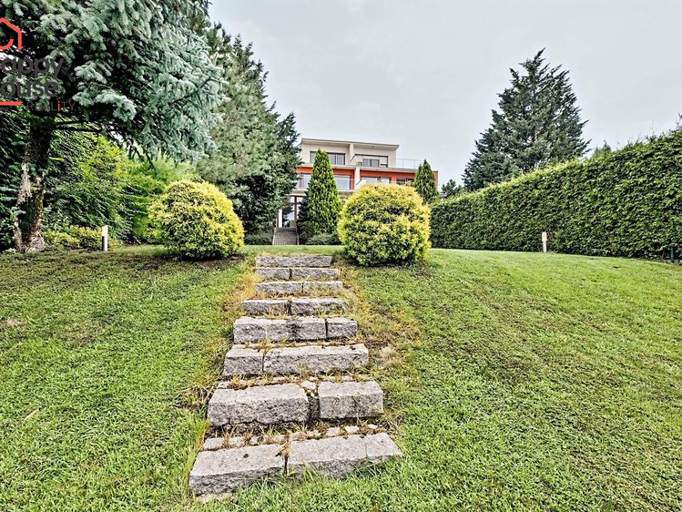 Pronájem rodinného domu 260 m², pozemek 1 000 m² - foto 2