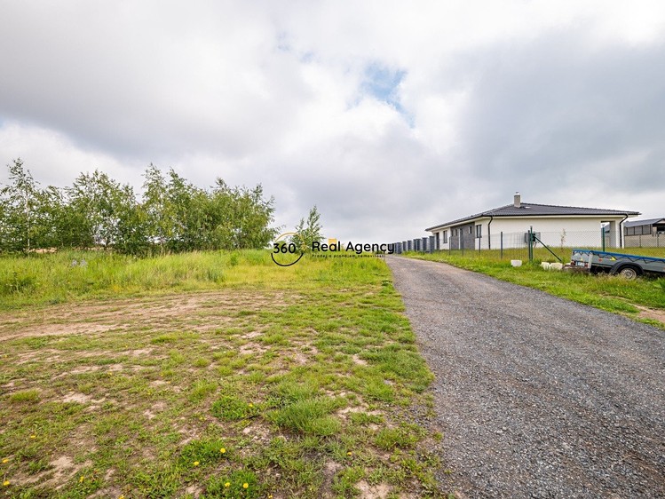 Prodej stavebního pozemku 1 187 m² - foto 8