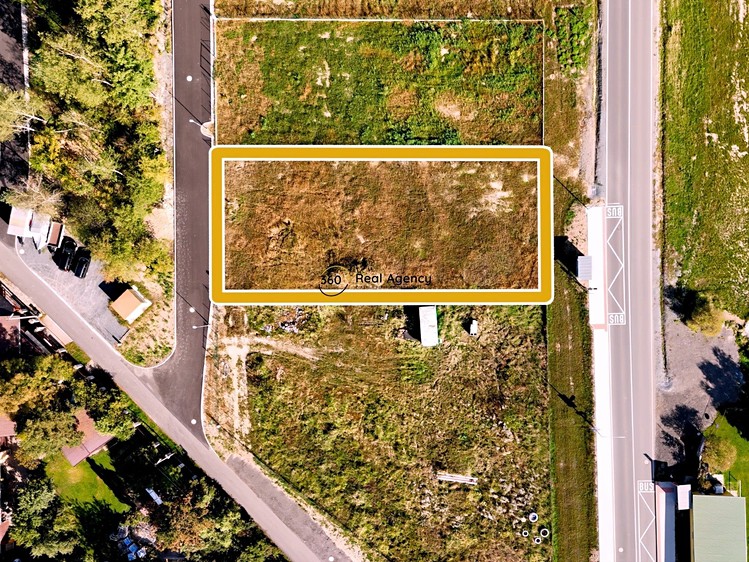 Prodej stavebního pozemku 1 001 m² - foto 1