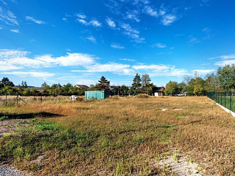 Prodej stavebního pozemku 1 001 m² - foto 8