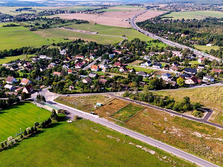 Prodej stavebního pozemku 1 001 m² - foto 7