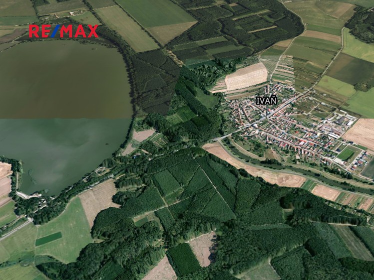 Prodej  stavebního pozemku 1 750 m² - foto 7